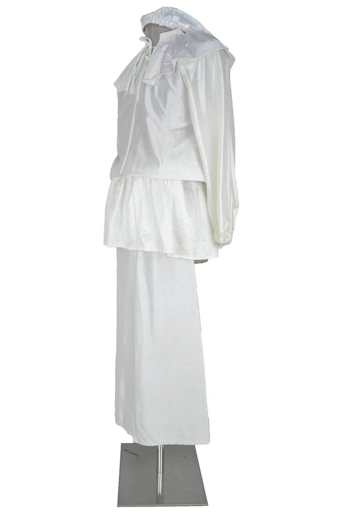 Noleggio costume Pulcinella uomo bianco vista laterale con casacca ampia, sopravveste arricciata e cappuccio ricadente