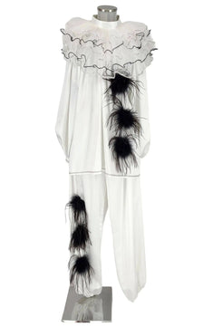 Scopri il Noleggio Costume di Carnevale Uomo da Pierrot: Emozioni in Maschera