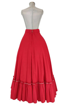 Noleggio Gonna Rossa Donna per Danza Stile '800 - Eleganza storica in Movimento