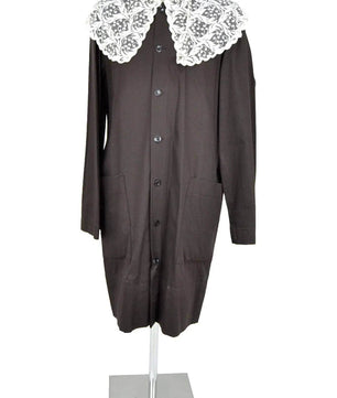 noleggio-grembiule-marrone-colletto-ricamato-unisex_1
