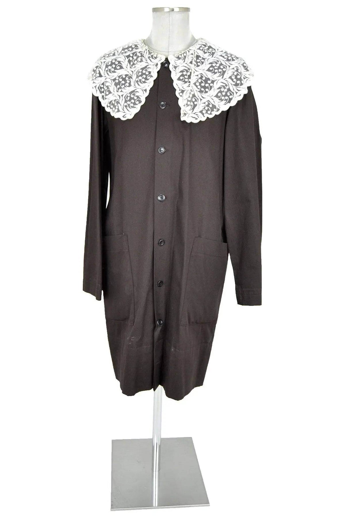 noleggio-grembiule-marrone-colletto-ricamato-unisex_1