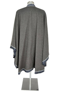 Noleggio mantello elegante donna del '800 -'900 per personaggi sacri - vintage