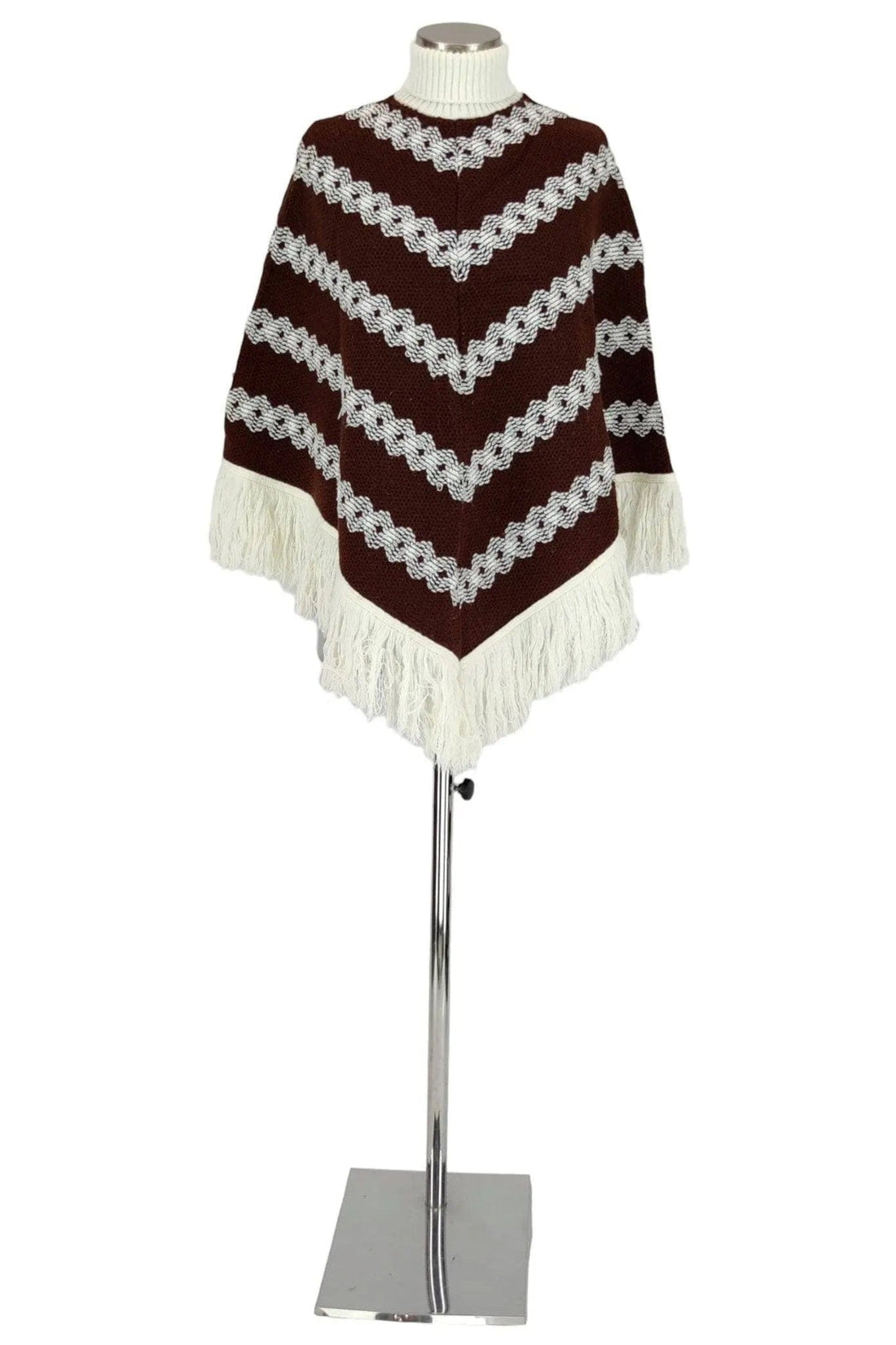 Noleggio Poncho unisex Messicano in Lana: Calore e Stile Autentico