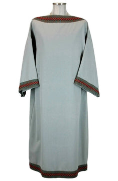 Noleggio tunica unisex azzurro polvere con bordure - rievocazioni ###