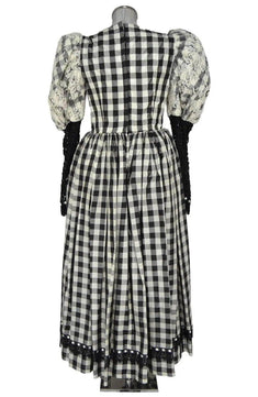 Noleggio abito donna fantasioso del '500 o '800 per Carnevale, Halloween o gothic - storico